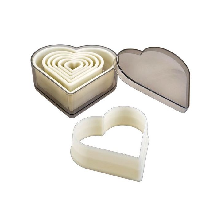 Set de 7 emporte-pièces "cœur" lisses