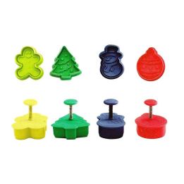 Set de 4 cortadores con expulsor "Navidad"