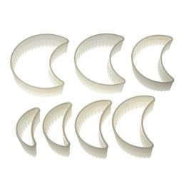 Set de 7 emporte-pièces "demi-lune" cannelés